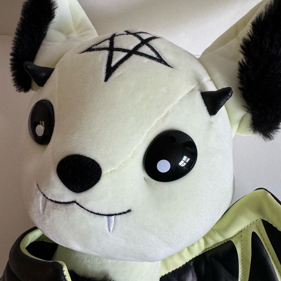 Vampir: Hell’s Lit Kreepture - Picture 6 of 9